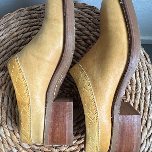 NEW-Frye Campus Western Mule Slides Banana Yellow Women's 8.5M - Picture 10 of 12